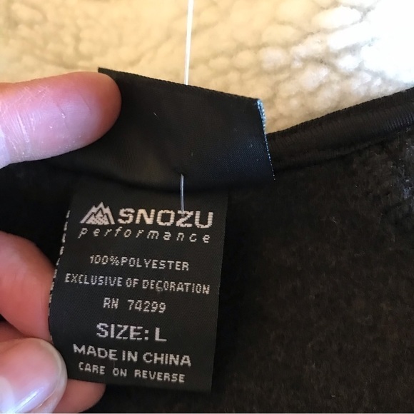 𝅺SNOZU fleece fuzzy jacket. Women’s size XL. Charcoal grey with white collar. - Picture 6 of 6